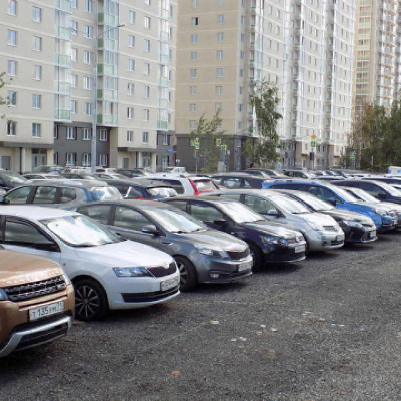 Парковка в аэропортах различных городов